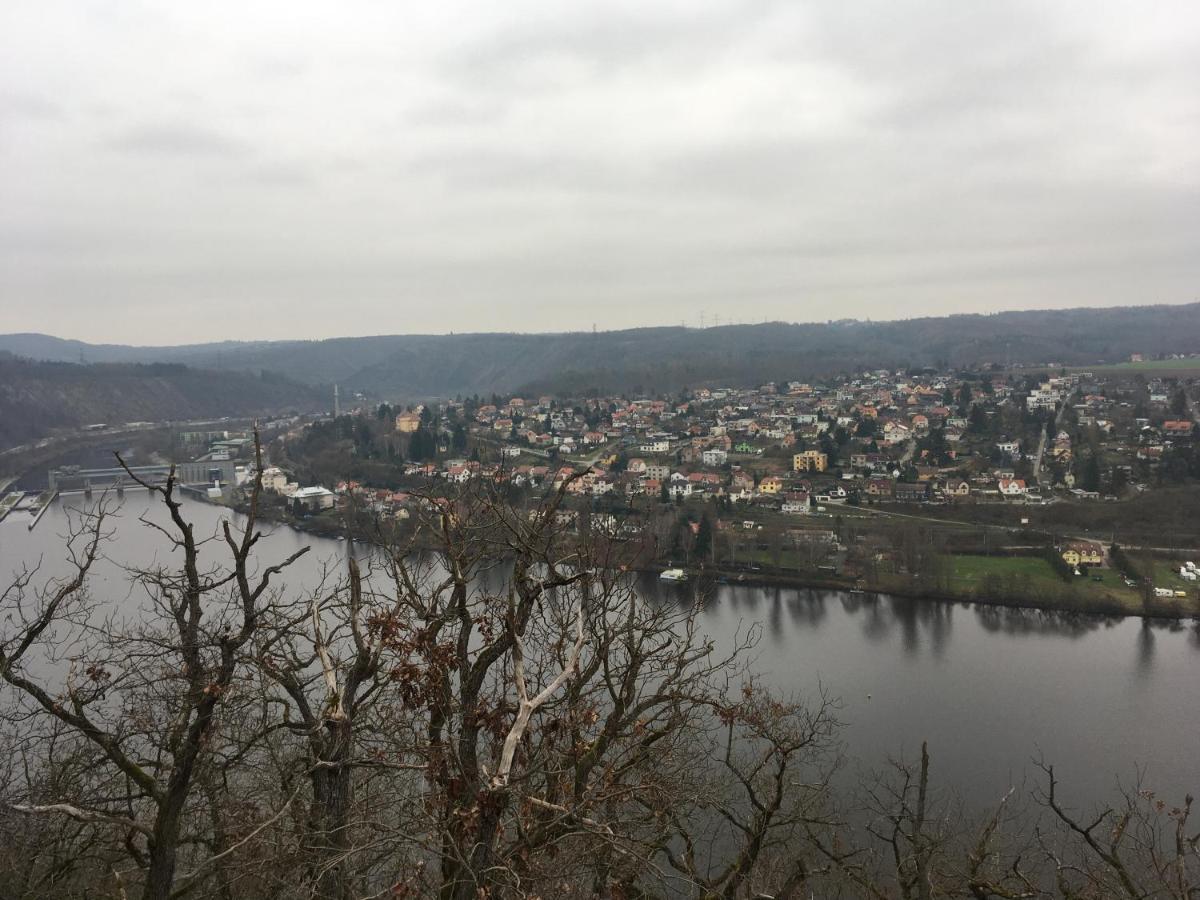 Апартаменты Na Vyhlidce Vrane nad Vltavou Экстерьер фото